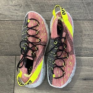 Women’s Nike Space Hippie 04 size 9.5